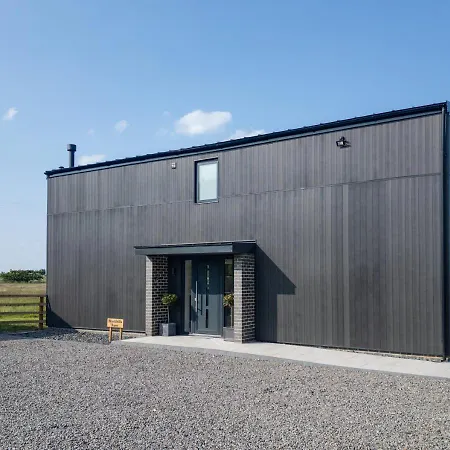 Blackhills Barn - Crosby *