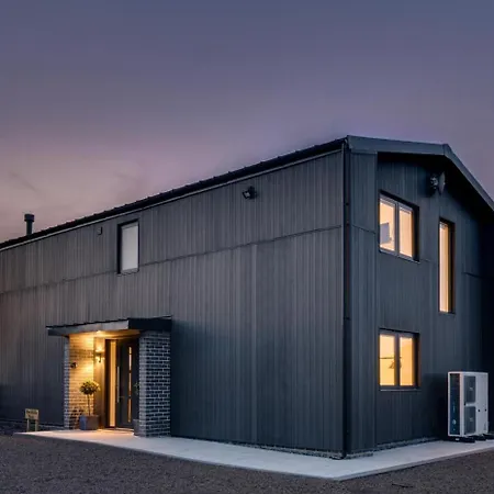 4 Bed In Crosby Oc-b31135 *