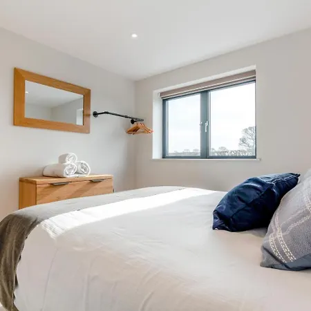 4 Bed In Crosby Oc-b31135 度假居 *