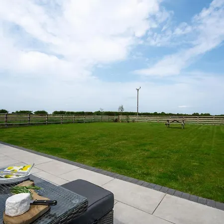 4 Bed In Crosby Oc-b31135 Vakantiehuis *