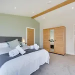 Holiday home 4 Bed In Crosby Oc-b31135 *